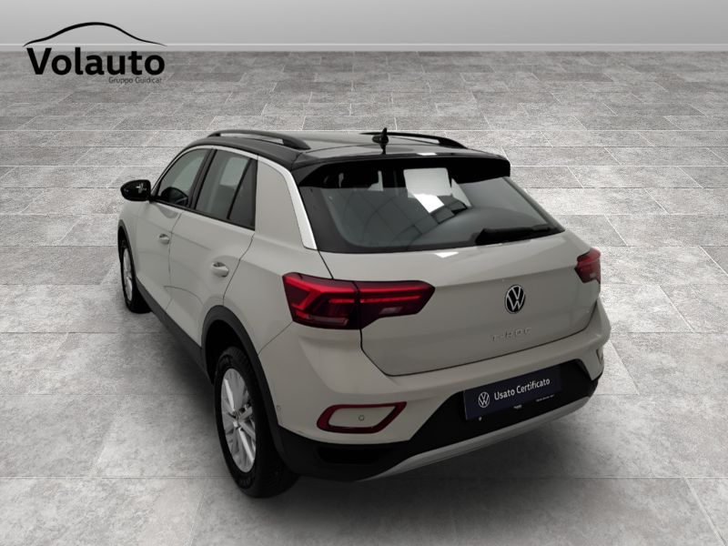 GuidiCar - VOLKSWAGEN T-Roc 2023 T-Roc 1.0 tsi Life Usato