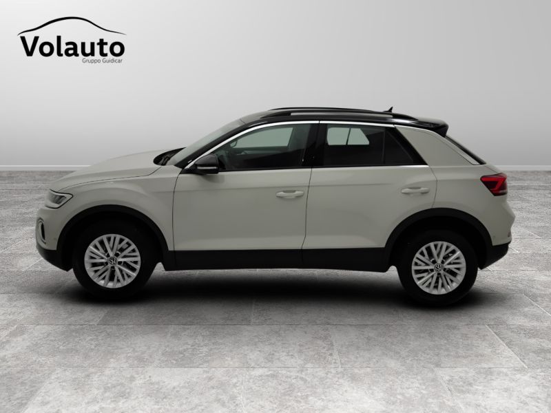 GuidiCar - VOLKSWAGEN T-Roc 2023 T-Roc 1.0 tsi Life Usato
