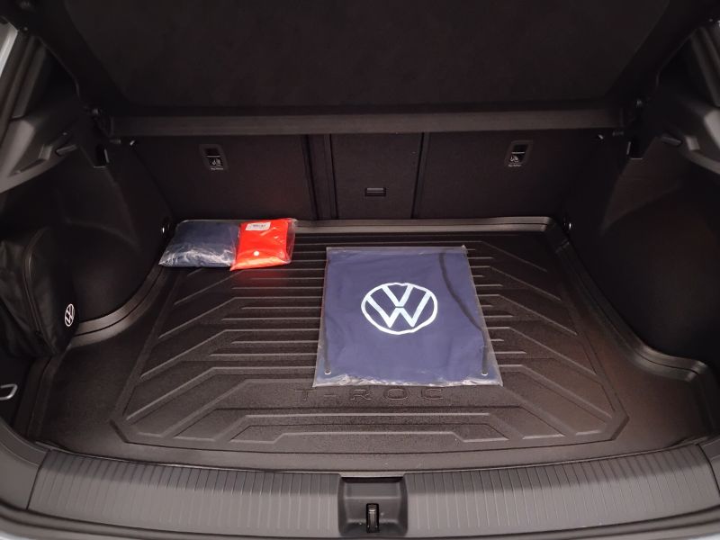 GuidiCar - VOLKSWAGEN T-Roc 2025 T-Roc 1.0 tsi R-Line 115cv Km0