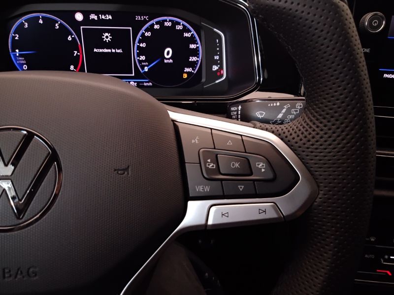 GuidiCar - VOLKSWAGEN T-Roc 2025 T-Roc 1.0 tsi R-Line Plus 115cv Km0