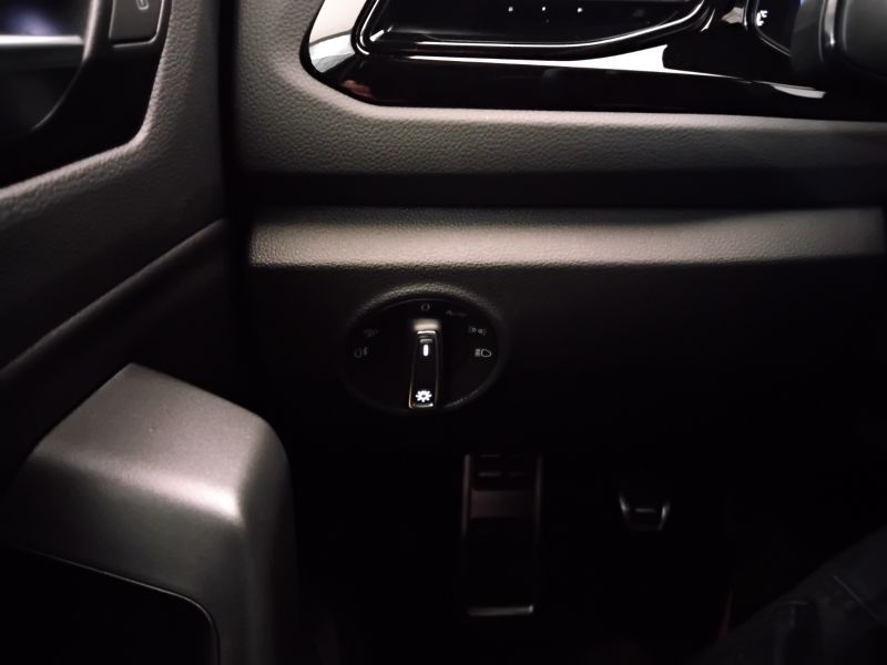 GuidiCar - VOLKSWAGEN T-Roc 2025 T-Roc 1.0 tsi R-Line Plus 115cv Km0