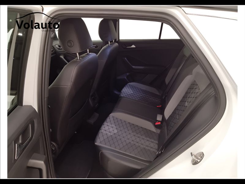 GuidiCar - VOLKSWAGEN T-Roc 2022 T-Roc 1.0 tsi R-Line Usato