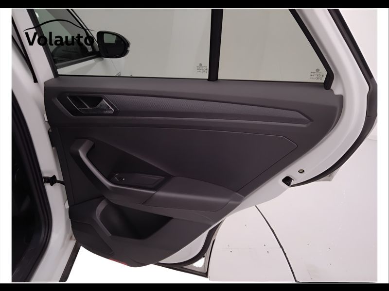 GuidiCar - VOLKSWAGEN T-Roc 2022 T-Roc 1.0 tsi R-Line Usato