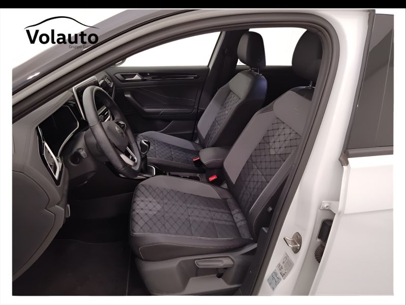 GuidiCar - VOLKSWAGEN T-Roc 2022 T-Roc 1.0 tsi R-Line Usato
