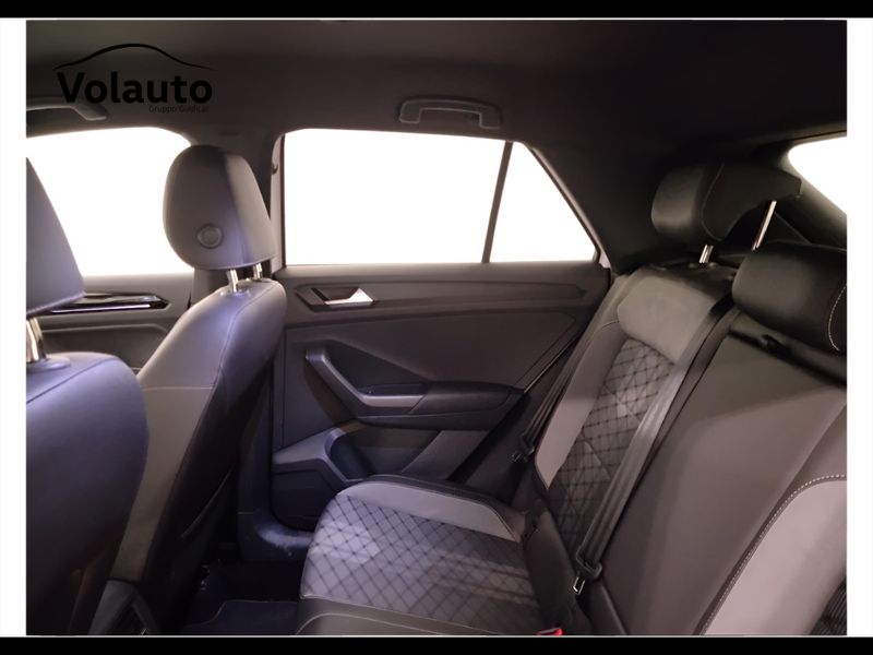 GuidiCar - VOLKSWAGEN T-Roc 2022 T-Roc 1.0 tsi R-Line Usato