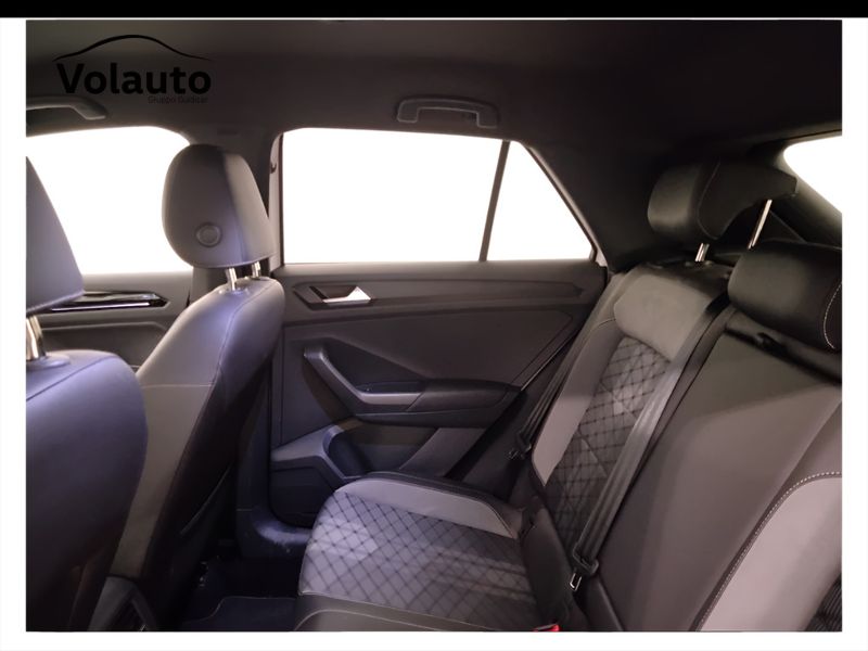 GuidiCar - VOLKSWAGEN T-Roc 2022 T-Roc 1.0 tsi R-Line Usato
