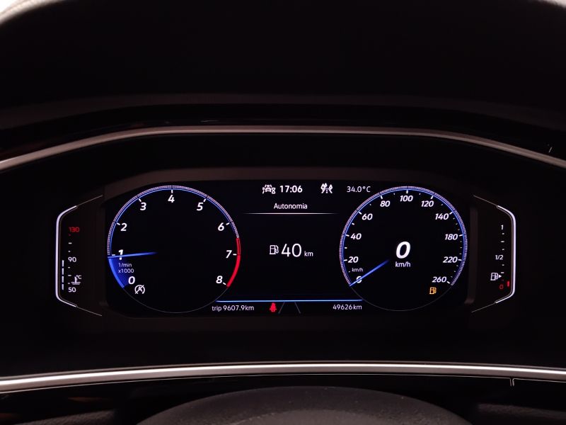 GuidiCar - VOLKSWAGEN T-Roc 2022 T-Roc 1.0 tsi R-Line Usato