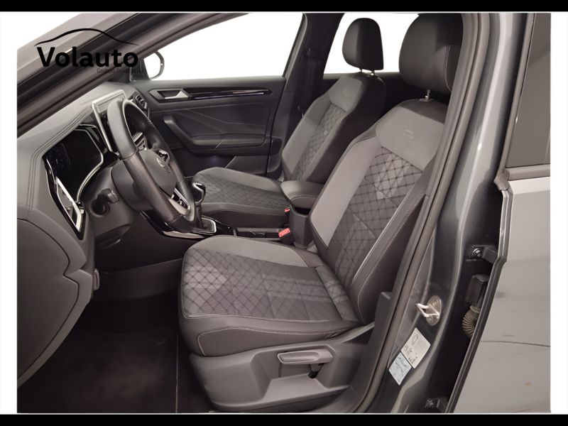 GuidiCar - VOLKSWAGEN T-Roc 2022 T-Roc 1.0 tsi R-Line Usato