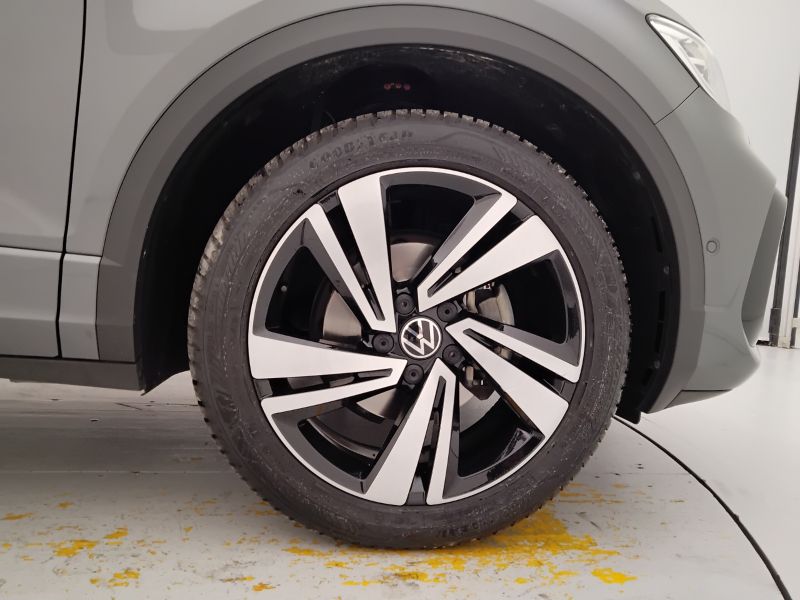 GuidiCar - VOLKSWAGEN T-Roc 2022 T-Roc 1.0 tsi R-Line Usato