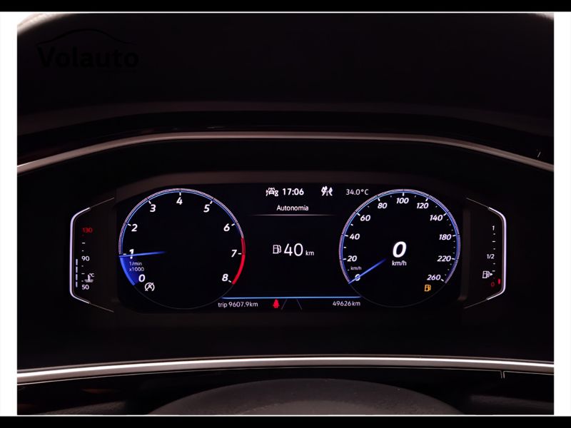 GuidiCar - VOLKSWAGEN T-Roc 2022 T-Roc 1.0 tsi R-Line Usato