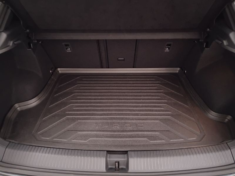 GuidiCar - VOLKSWAGEN T-Roc 2022 T-Roc 1.0 tsi R-Line Usato