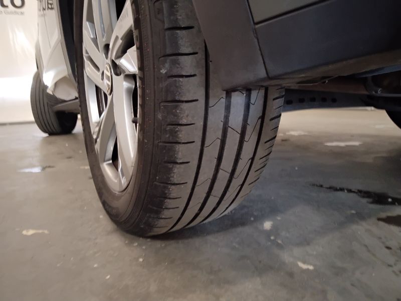 GuidiCar - VOLKSWAGEN T-Roc 2023 T-Roc 1.0 tsi R-Line Usato