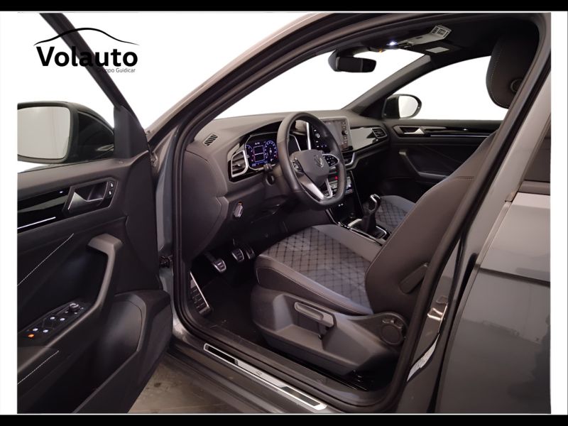 GuidiCar - VOLKSWAGEN T-Roc 2023 T-Roc 1.0 tsi R-Line Usato