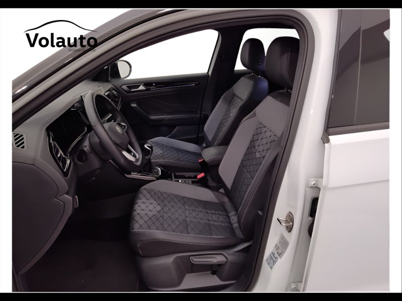 GuidiCar - VOLKSWAGEN T-Roc 2023 T-Roc 1.0 tsi R-Line Usato