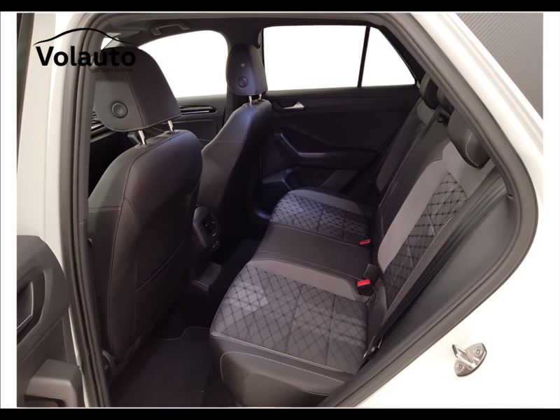 GuidiCar - VOLKSWAGEN T-Roc 2023 T-Roc 1.0 tsi R-Line Usato