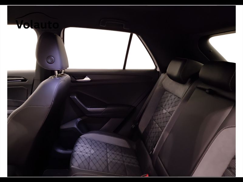 GuidiCar - VOLKSWAGEN T-Roc 2023 T-Roc 1.0 tsi R-Line Usato