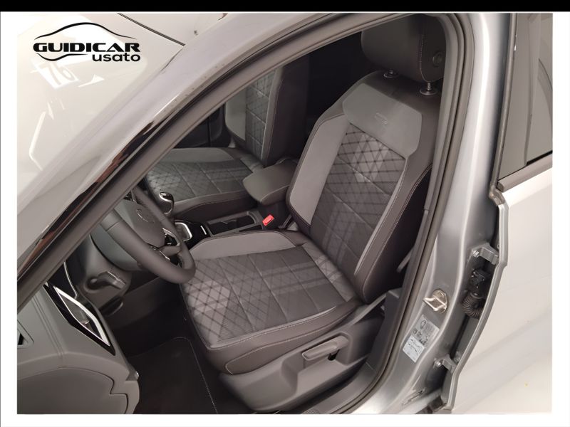 GuidiCar - VOLKSWAGEN T-Roc 2024 T-Roc 1.0 tsi R-Line Km0