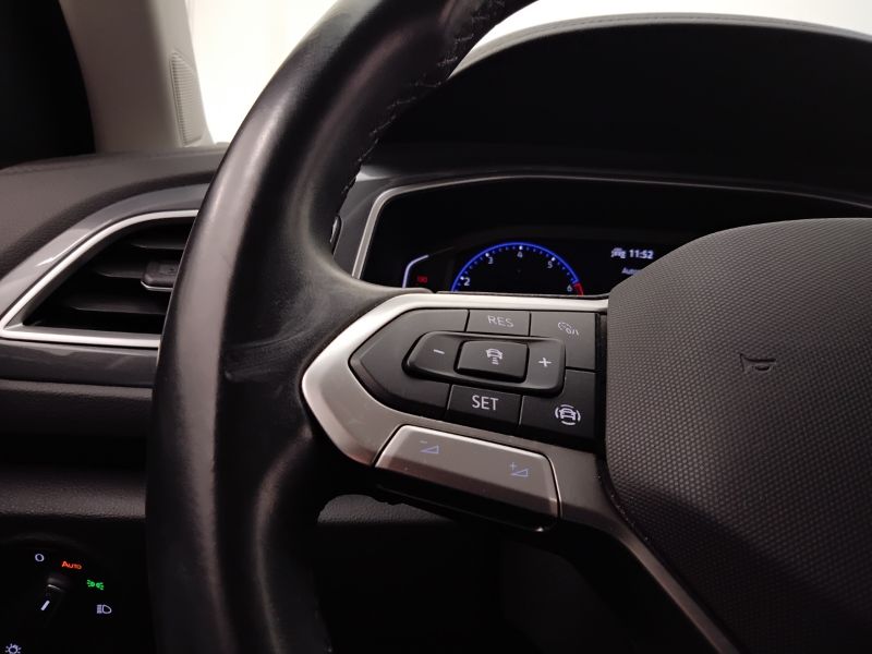 GuidiCar - VOLKSWAGEN T-Roc 2022 T-Roc 1.0 tsi Style Usato