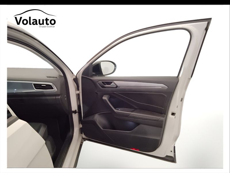 GuidiCar - VOLKSWAGEN T-Roc 2023 T-Roc 1.0 tsi Style Usato