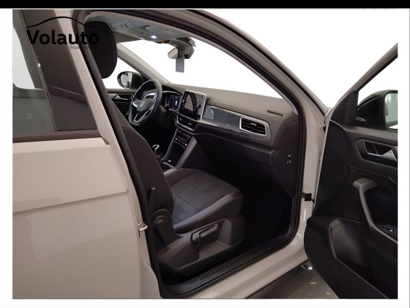 GuidiCar - VOLKSWAGEN T-Roc 2023 T-Roc 1.0 tsi Style Usato