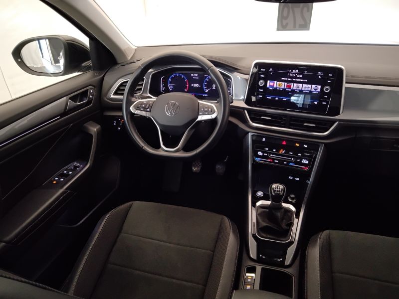GuidiCar - VOLKSWAGEN T-Roc 2023 T-Roc 1.0 tsi Style Usato