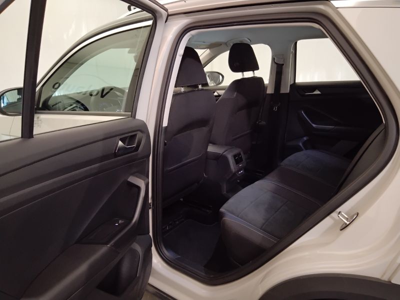 GuidiCar - VOLKSWAGEN T-Roc 2023 T-Roc 1.0 tsi Style Usato