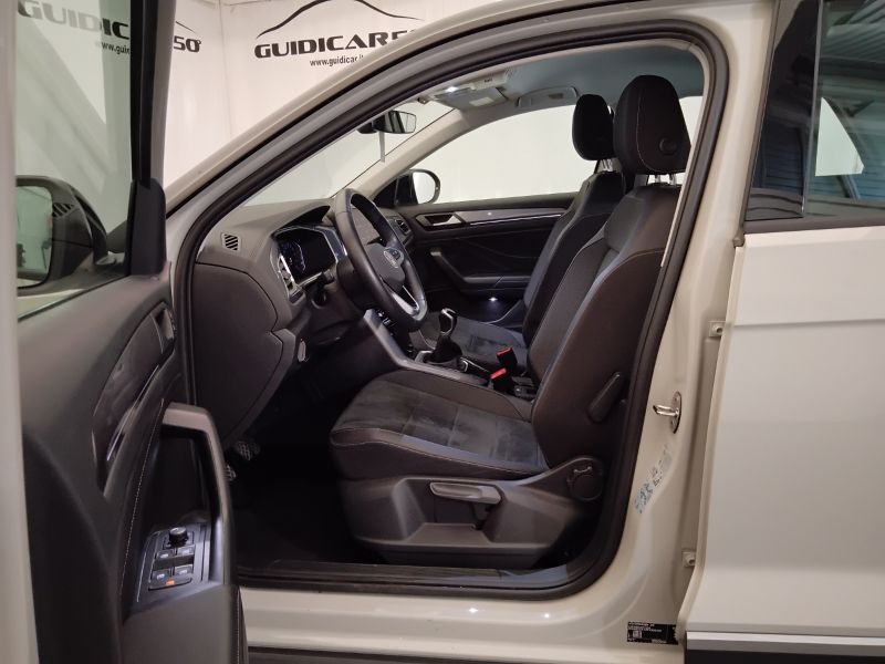 GuidiCar - VOLKSWAGEN T-Roc 2023 T-Roc 1.0 tsi Style Usato