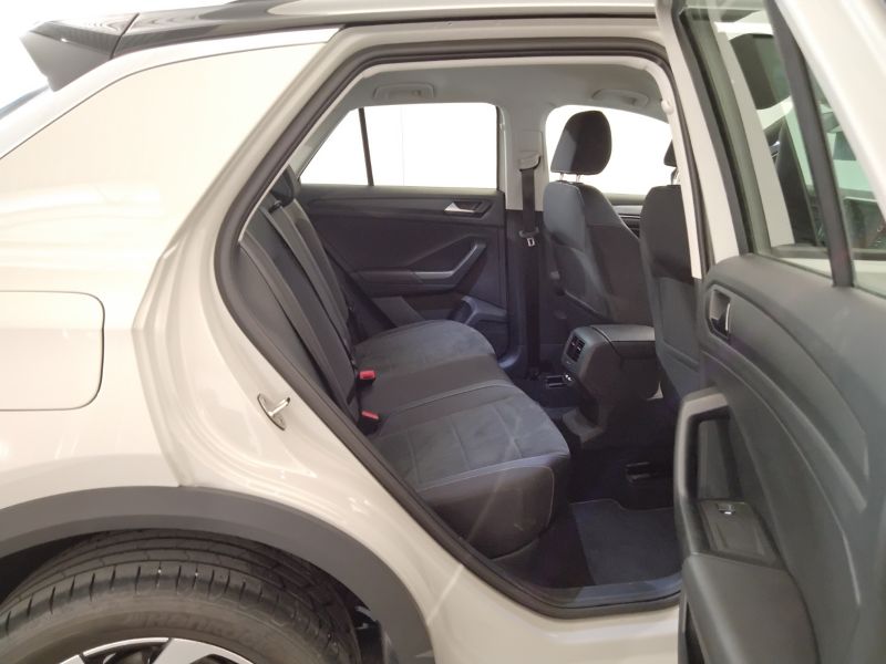 GuidiCar - VOLKSWAGEN T-Roc 2023 T-Roc 1.0 tsi Style Usato