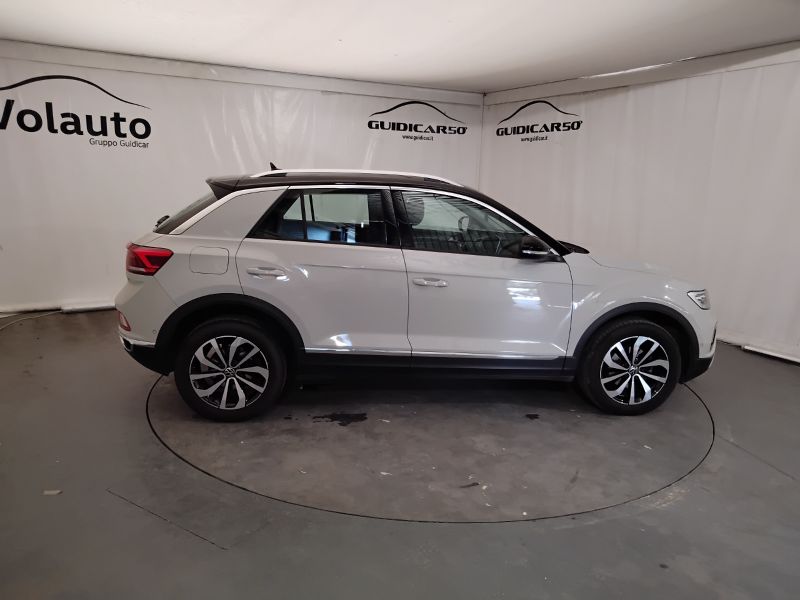 GuidiCar - VOLKSWAGEN T-Roc 2023 T-Roc 1.0 tsi Style Usato