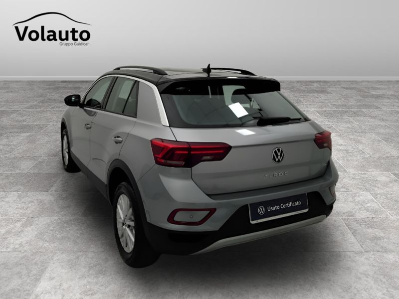 GuidiCar - VOLKSWAGEN T-Roc 2024 T-Roc 1.5 tsi act Life dsg Usato