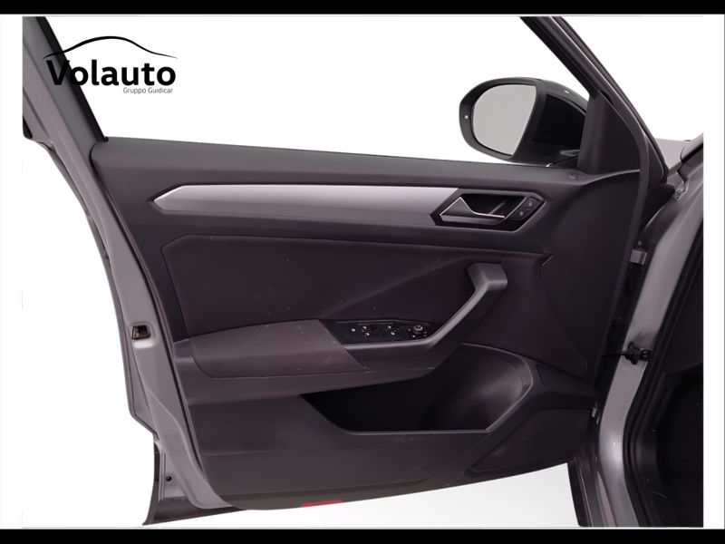 GuidiCar - VOLKSWAGEN T-Roc 2024 T-Roc 1.5 tsi act Life dsg Usato