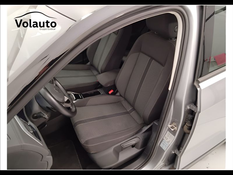 GuidiCar - VOLKSWAGEN T-Roc 2024 T-Roc 1.5 tsi act Life dsg Usato