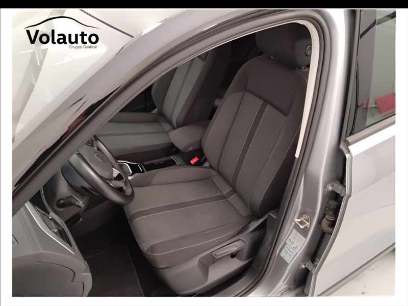 GuidiCar - VOLKSWAGEN T-Roc 2024 T-Roc 1.5 tsi act Life dsg Usato