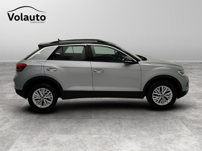 GuidiCar - VOLKSWAGEN T-Roc 2024 T-Roc 1.5 tsi act Life dsg Usato