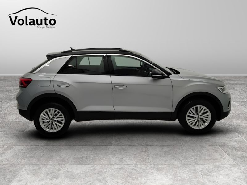 GuidiCar - VOLKSWAGEN T-Roc 2024 T-Roc 1.5 tsi act Life dsg Usato