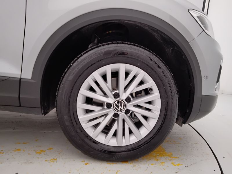 GuidiCar - VOLKSWAGEN T-Roc 2024 T-Roc 1.5 tsi act Life dsg Usato