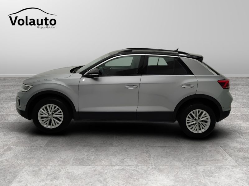 GuidiCar - VOLKSWAGEN T-Roc 2024 T-Roc 1.5 tsi act Life dsg Usato