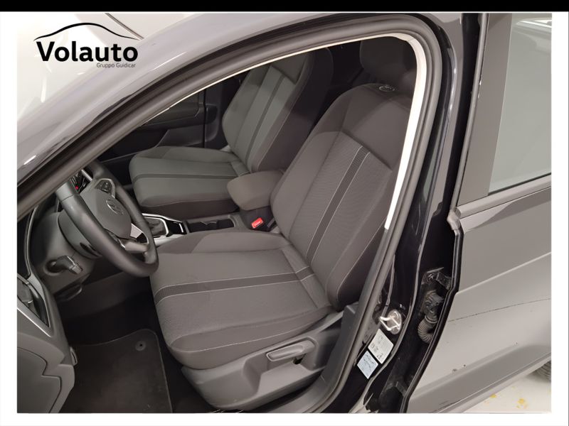 GuidiCar - VOLKSWAGEN T-Roc 2024 T-Roc 1.5 tsi act Life dsg Usato