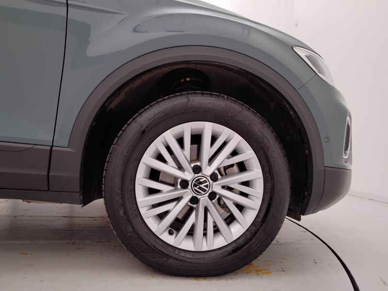 GuidiCar - VOLKSWAGEN T-Roc 2024 T-Roc 1.5 tsi act Life dsg Usato