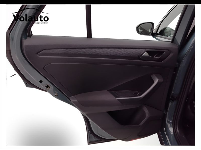 GuidiCar - VOLKSWAGEN T-Roc 2024 T-Roc 1.5 tsi act Life dsg Usato