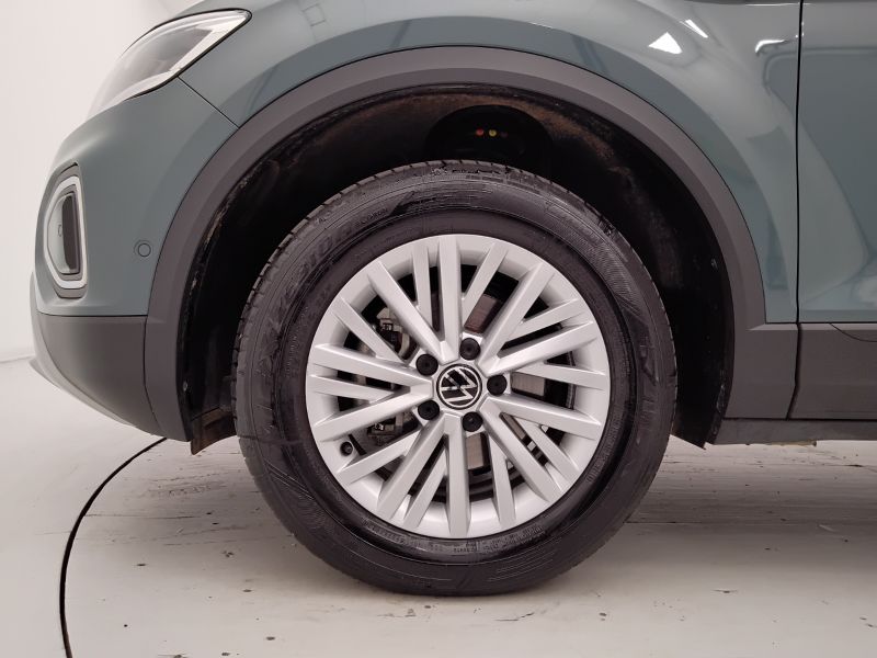 GuidiCar - VOLKSWAGEN T-Roc 2024 T-Roc 1.5 tsi act Life dsg Usato