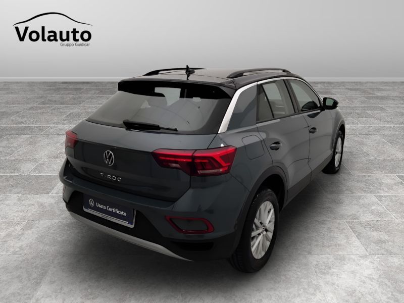 GuidiCar - VOLKSWAGEN T-Roc 2024 T-Roc 1.5 tsi act Life dsg Usato