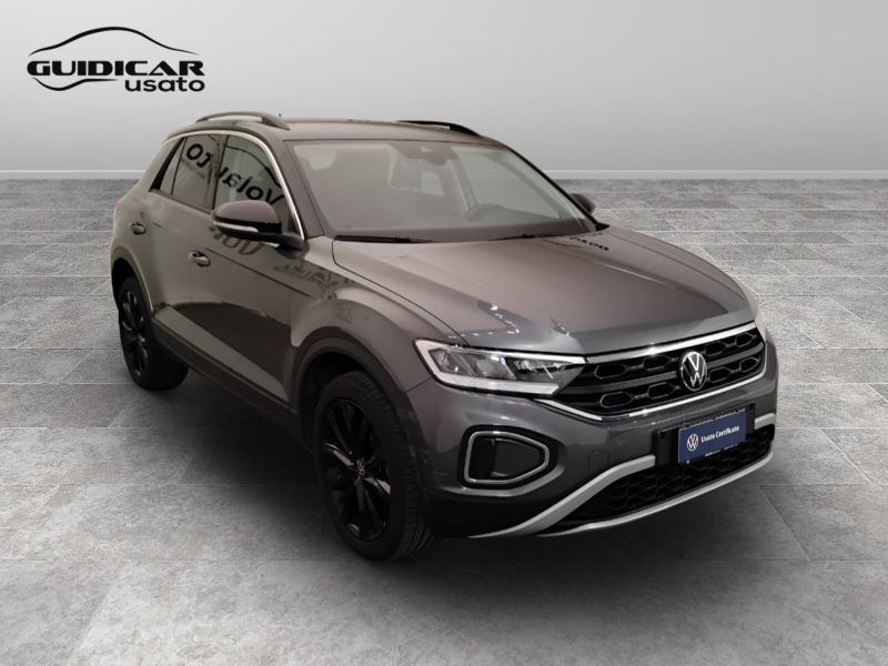 GuidiCar - VOLKSWAGEN T-Roc 2023 T-Roc 1.5 tsi act R-Line dsg Usato