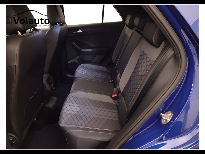 GuidiCar - VOLKSWAGEN T-Roc 2022 T-Roc 1.5 tsi act R-Line Usato