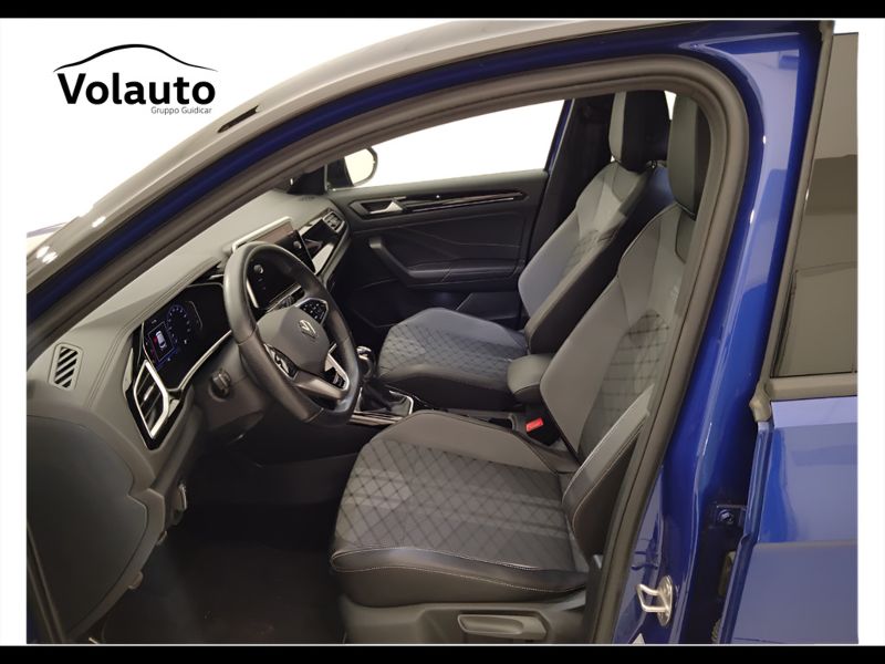 GuidiCar - VOLKSWAGEN T-Roc 2022 T-Roc 1.5 tsi act R-Line Usato