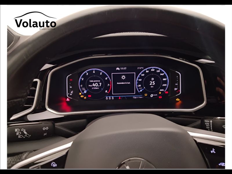 GuidiCar - VOLKSWAGEN T-Roc 2022 T-Roc 1.5 tsi act R-Line Usato