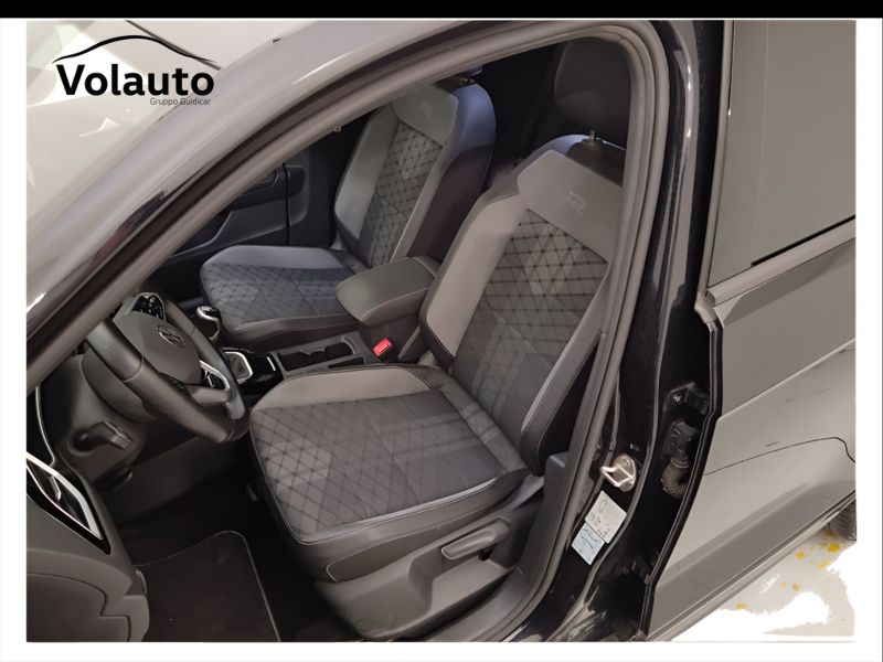 GuidiCar - VOLKSWAGEN T-Roc 2023 T-Roc 1.5 tsi act R-Line Usato