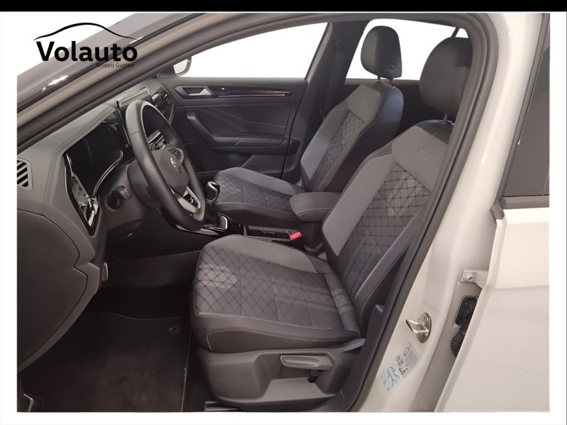 GuidiCar - VOLKSWAGEN T-Roc 2023 T-Roc 1.5 tsi act R-Line Usato