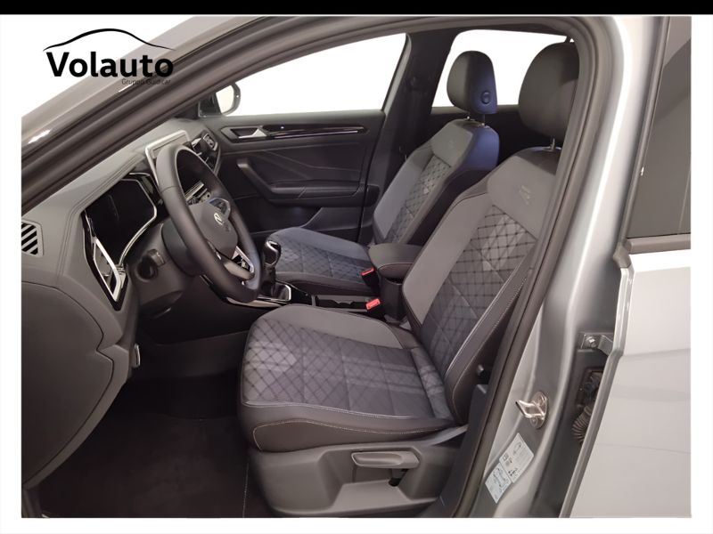 GuidiCar - VOLKSWAGEN T-Roc 2024 T-Roc 1.5 tsi act R-Line Usato