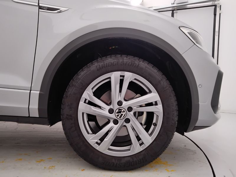 GuidiCar - VOLKSWAGEN T-Roc 2024 T-Roc 1.5 tsi act R-Line Usato